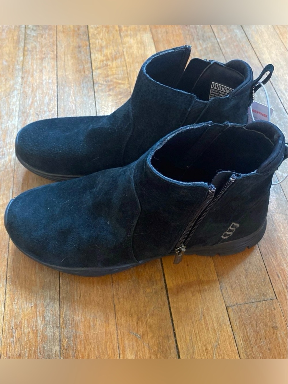Skechers Womens Black Suede Chukka Boots with Side Zip
